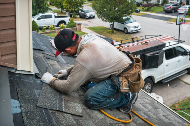 Professional Emergency Roof Repair technician working in Washington, ME